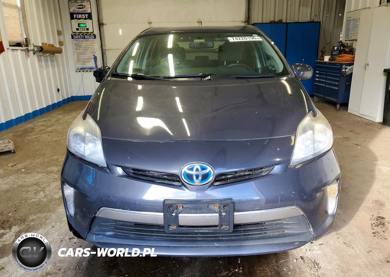 2013 Toyota Prius Plug-In Hybrid Base VIN:JTDKN3DP0D3030638 - 5