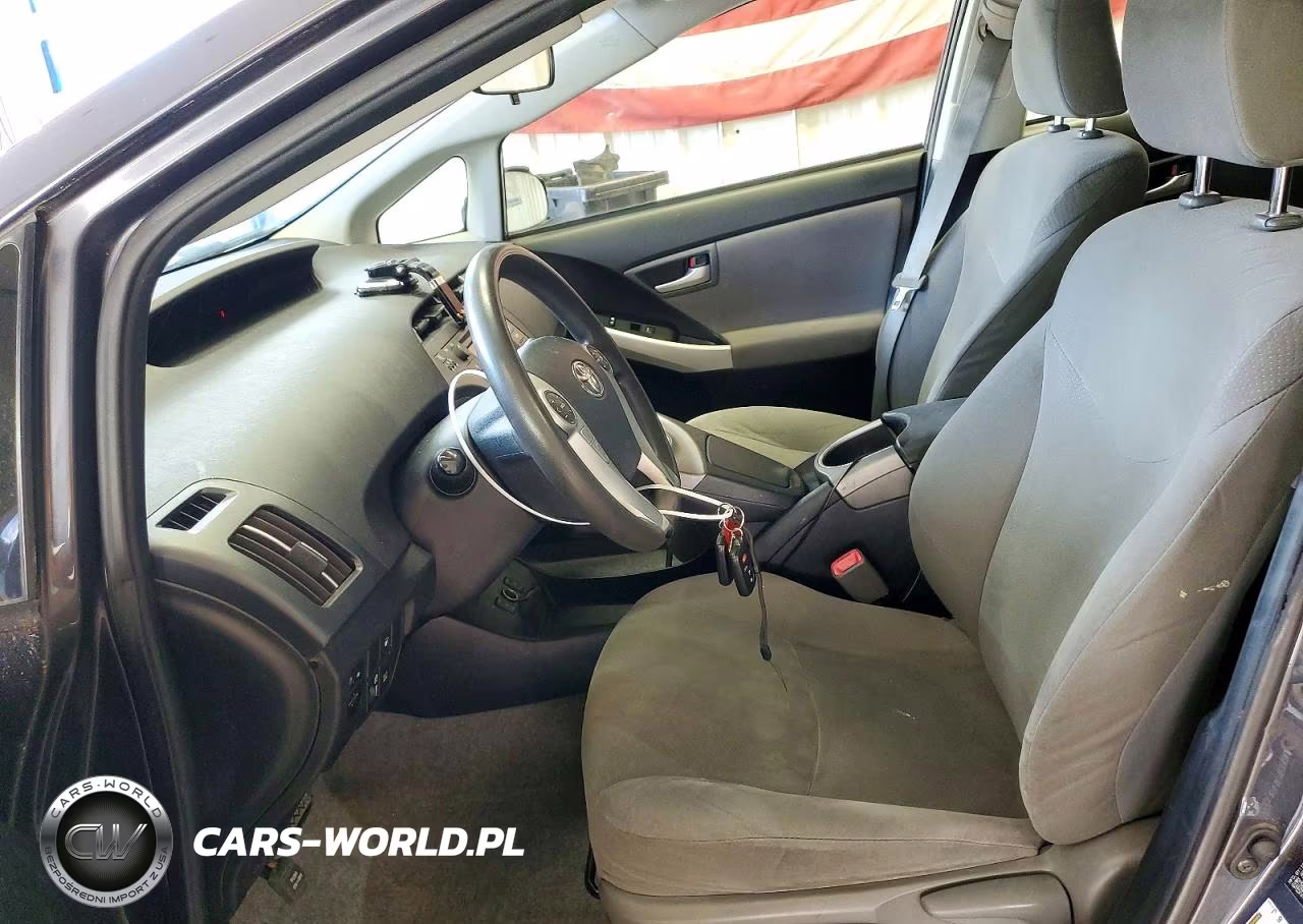 2013 Toyota Prius Plug-In Hybrid Base VIN:JTDKN3DP0D3030638 - 7