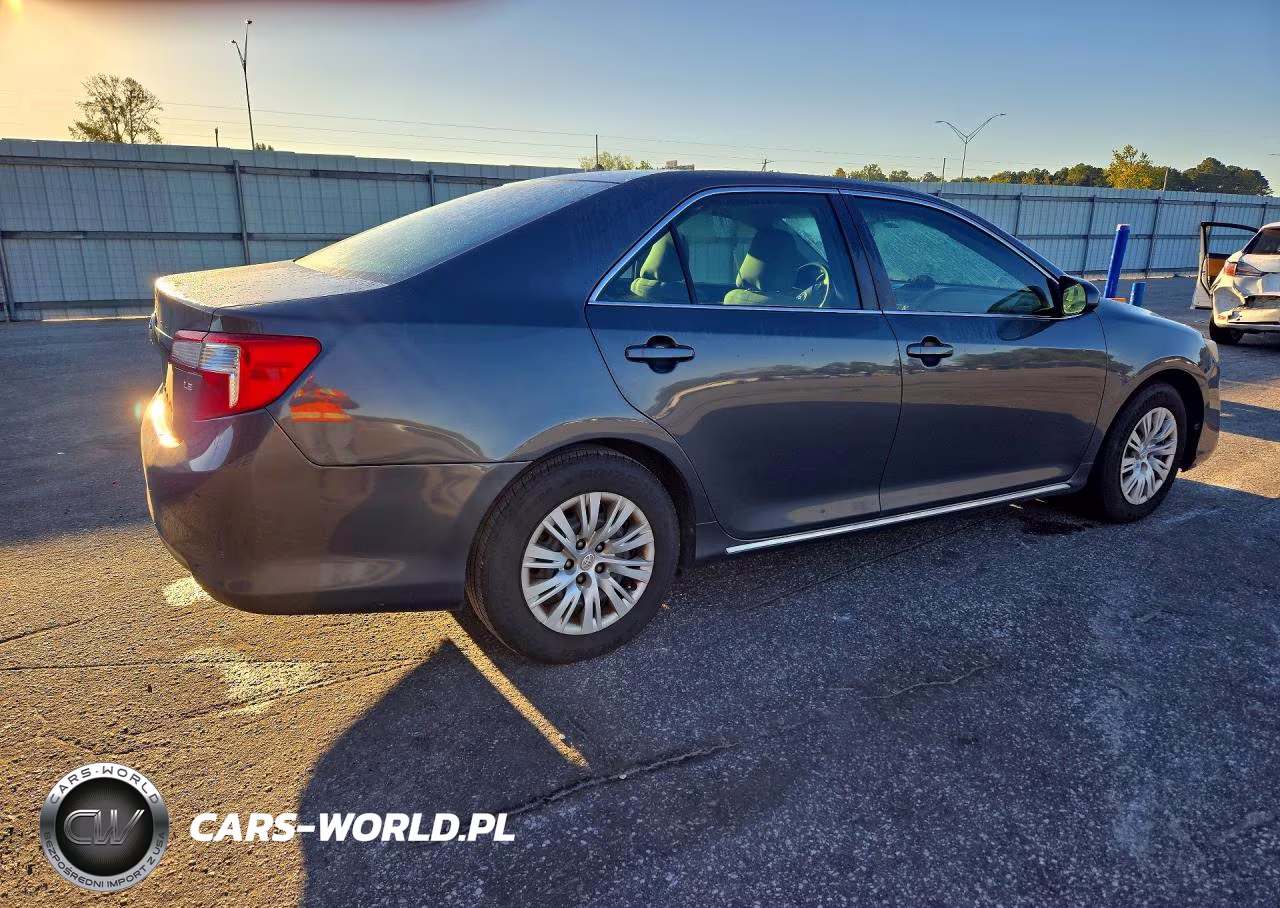2013 Toyota Camry Le VIN:4T1BF1FK0DU697105 - 3