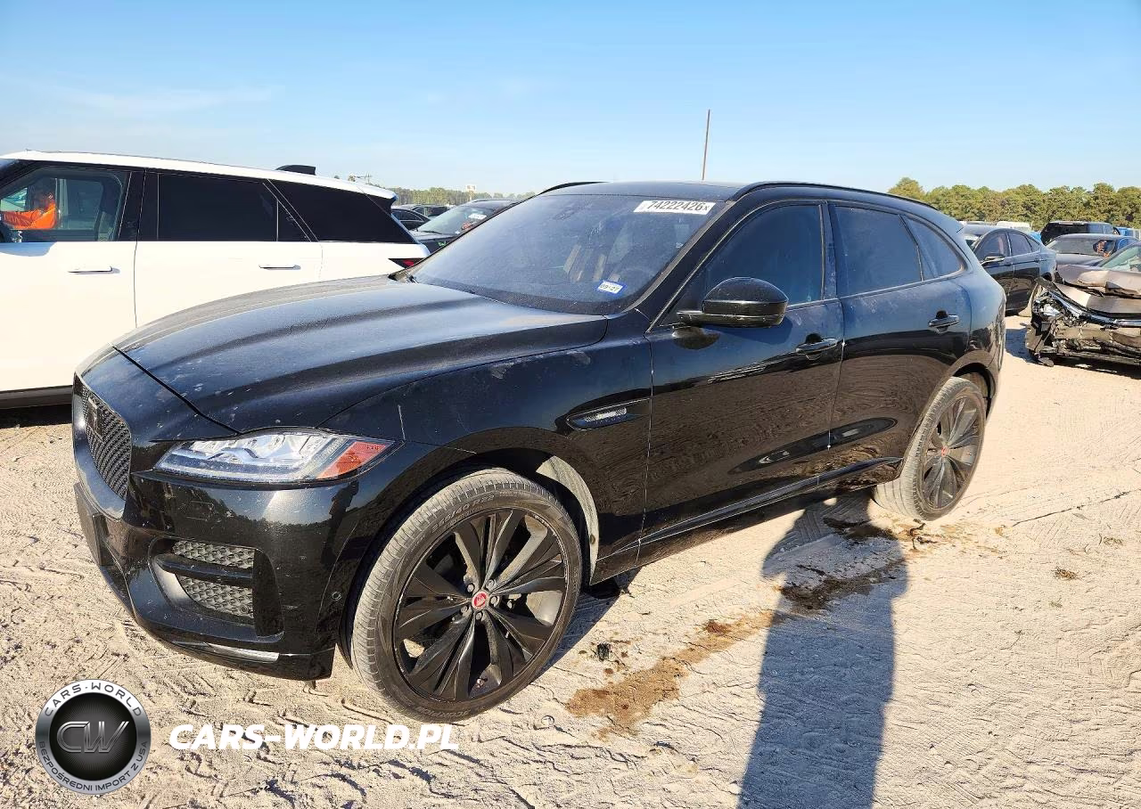2017 Jaguar F-Pace R - Sport VIN:SADCL2BN4HA493927 - 1