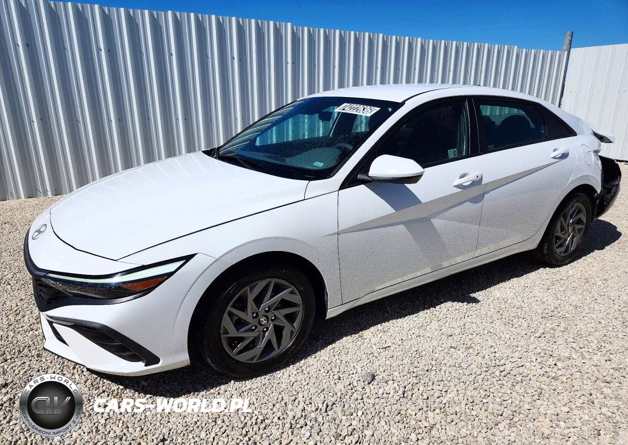 2024 Hyundai Elantra Sel
