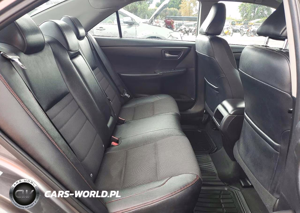 2016 Toyota Camry Se VIN:4T1BF1FK3GU214484 - 10