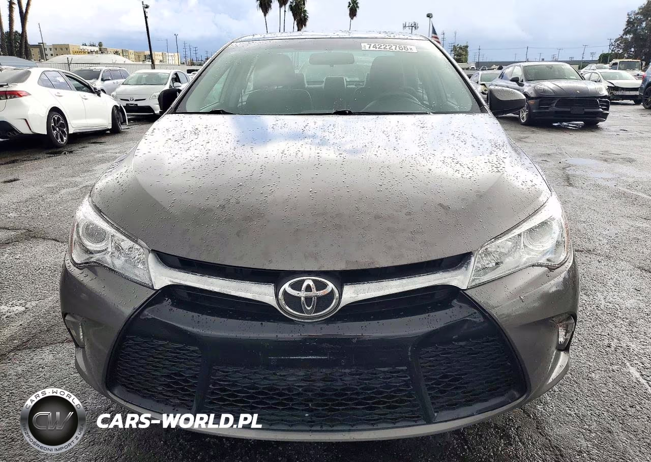 2016 Toyota Camry Se VIN:4T1BF1FK3GU214484 - 5