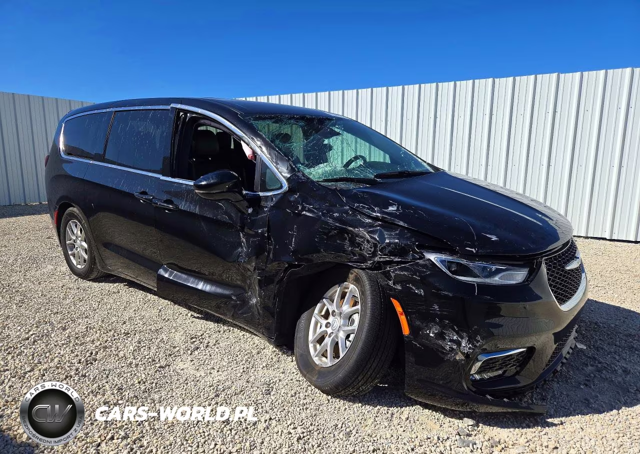 2026 Chrysler Pacifica Select VIN:2C4RC1BG7TR185821 - 4
