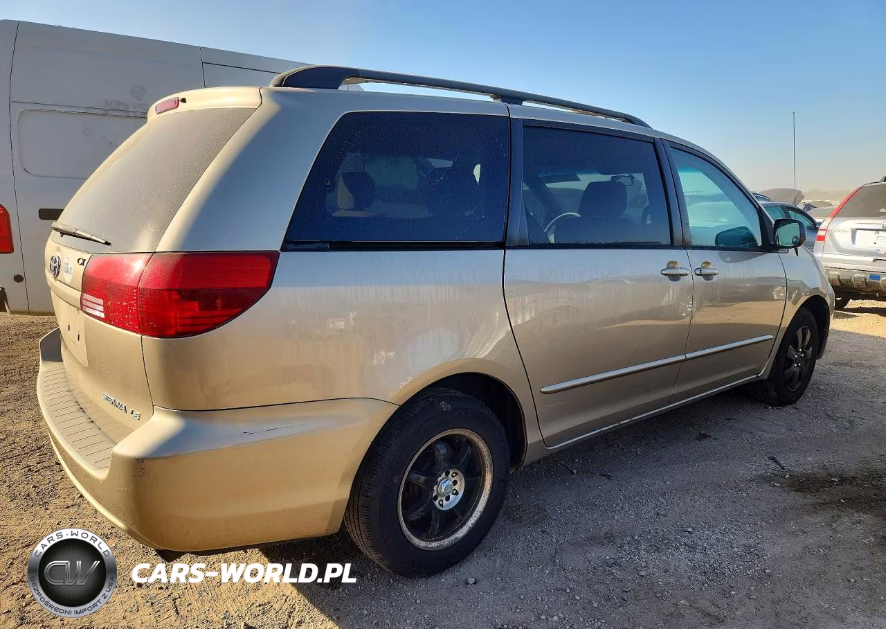 2004 Toyota Sienna Le 7 Passenger VIN:5TDZA23CX4S186218 - 3