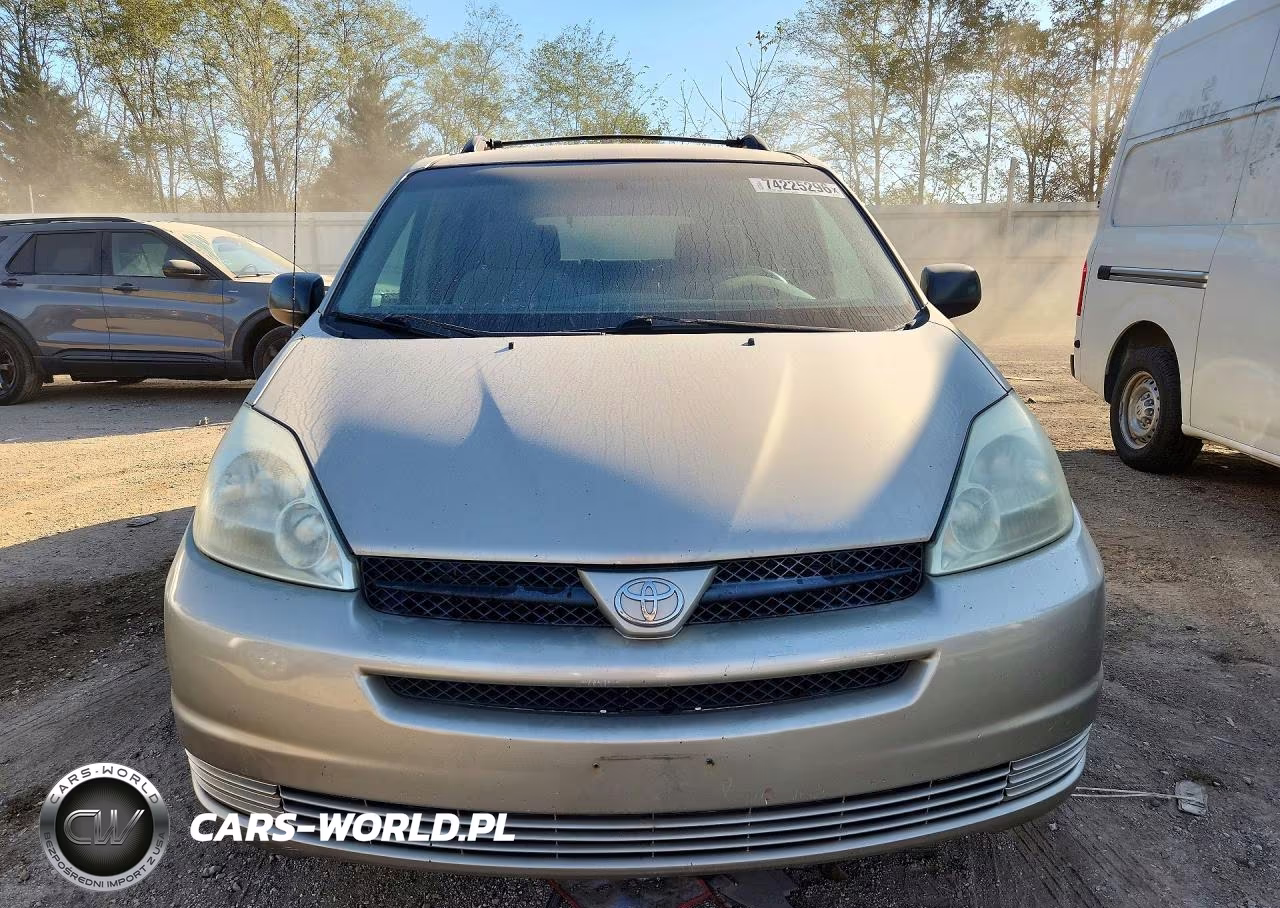 2004 Toyota Sienna Le 7 Passenger VIN:5TDZA23CX4S186218 - 5