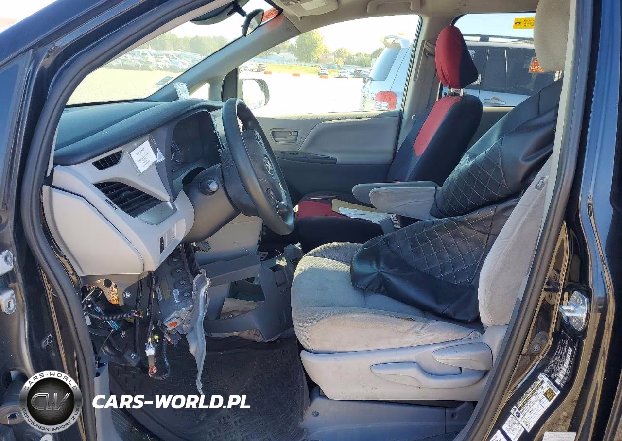 2020 Toyota Sienna L VIN:5TDZZ3DCXLS057035 - 7