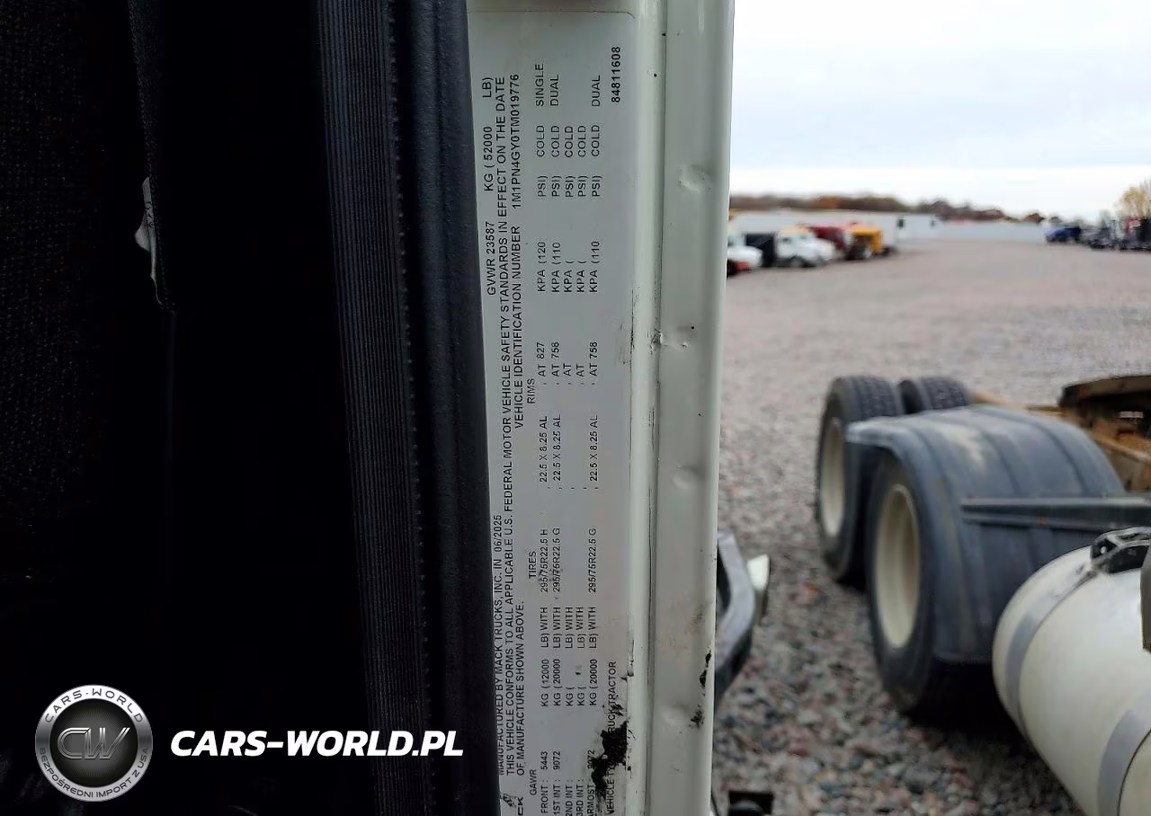 2026 Mack Pinnacle Semi Truck VIN:1M1PN4GY0TM019776 - 12
