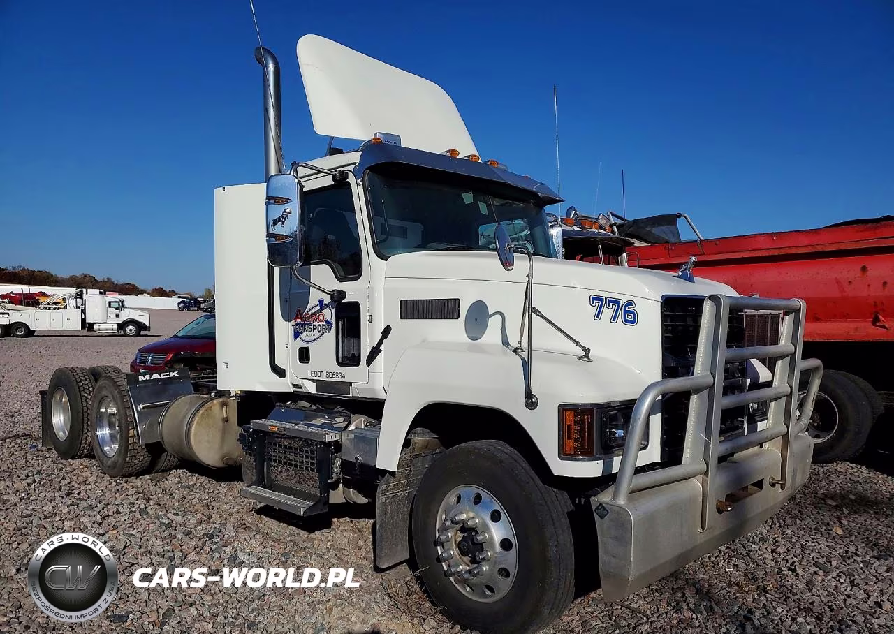 2026 Mack Pinnacle Semi Truck VIN:1M1PN4GY0TM019776 - 4