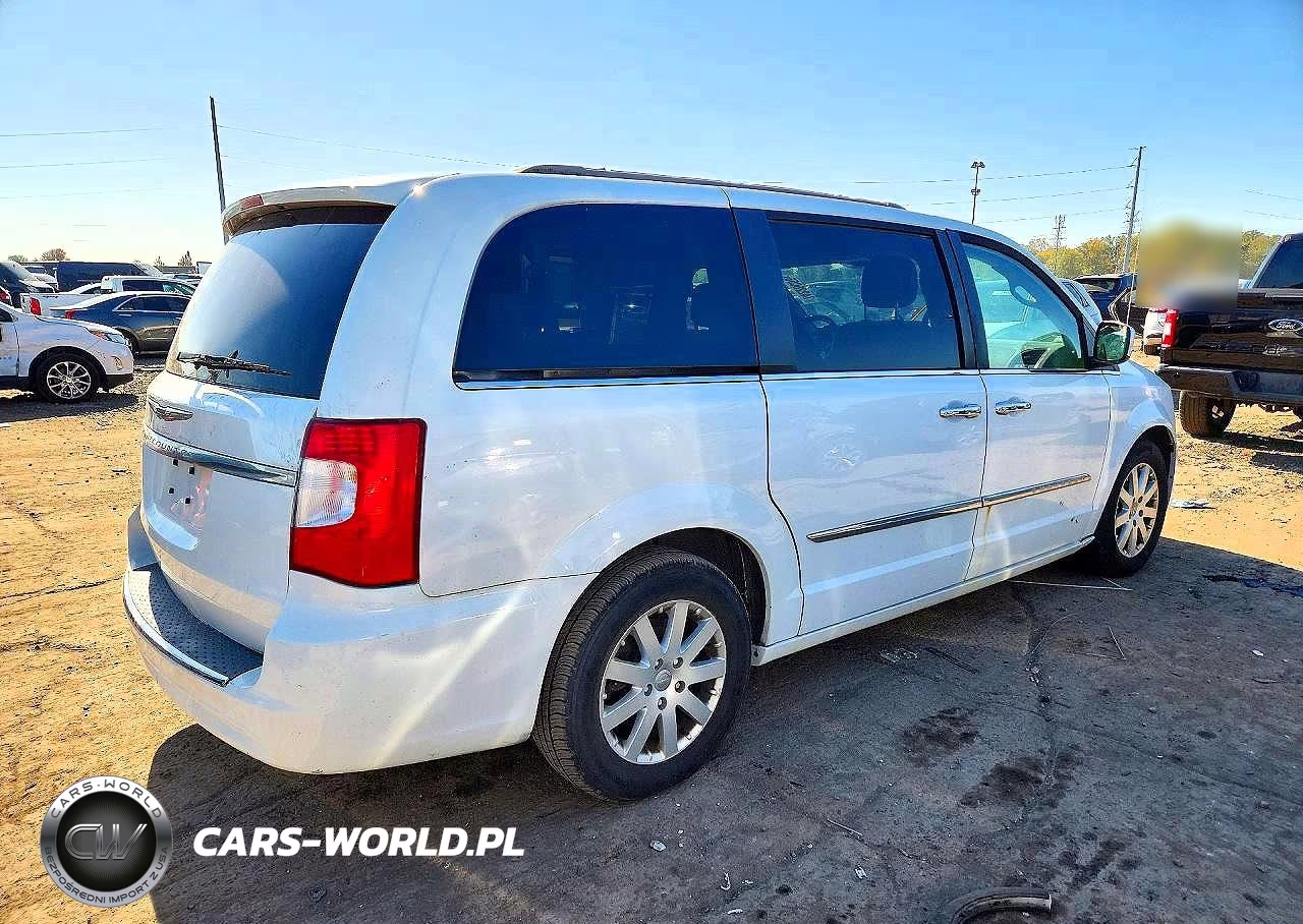 2016 Chrysler Town & Country Touring VIN:2C4RC1BG7GR189227 - 3
