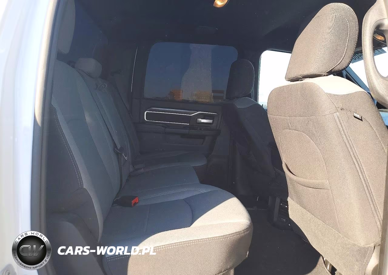 2024 Ram 2500 Big Horn VIN:3C6UR5DJ3RG386369 - 10