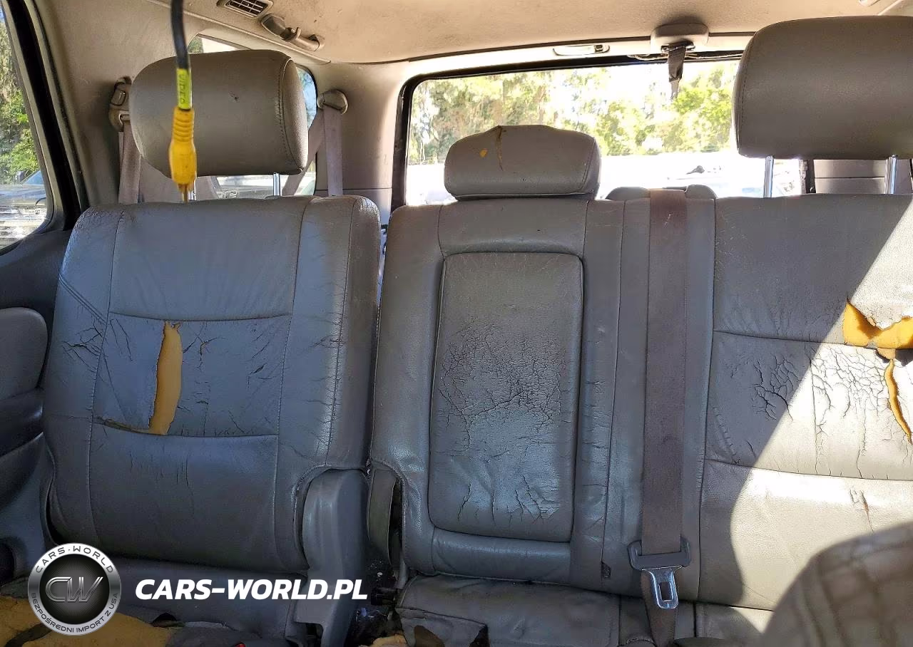 2002 Toyota Sequoia Limited VIN:5TDZT38A52S073250 - 10