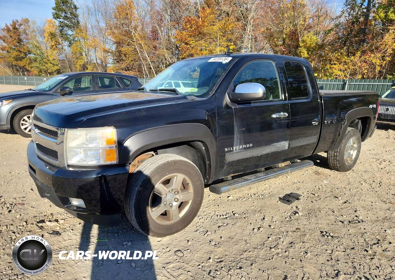 2011 Chevrolet Silverado K1500 Ltz – zdjęcie 1 z 12