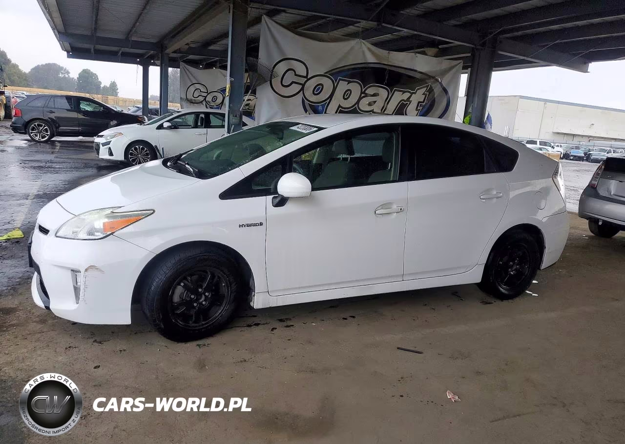 2013 Toyota Prius Two