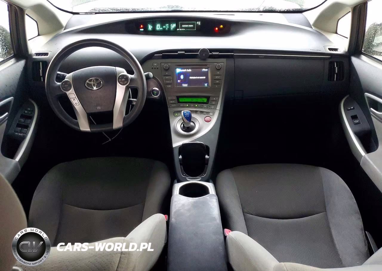 2013 Toyota Prius Two VIN:JTDKN3DU7D5618286 - 8
