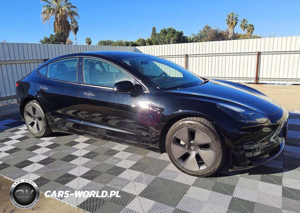 2023 Tesla Model 3 VIN:5YJ3E1EA9PF458671 - 4