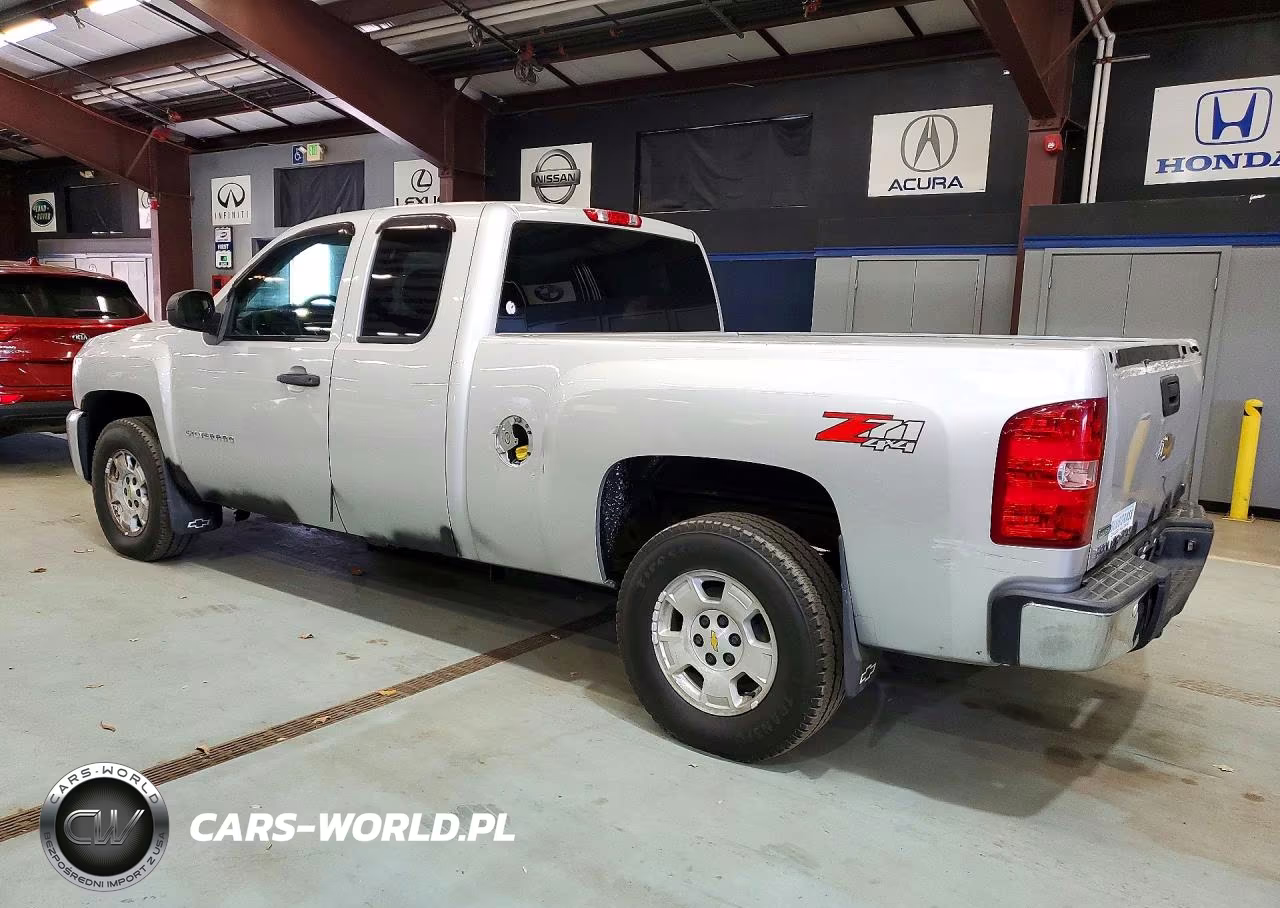 2011 Chevrolet Silverado K1500 Lt VIN:1GCRKSE32BZ266523 - 2