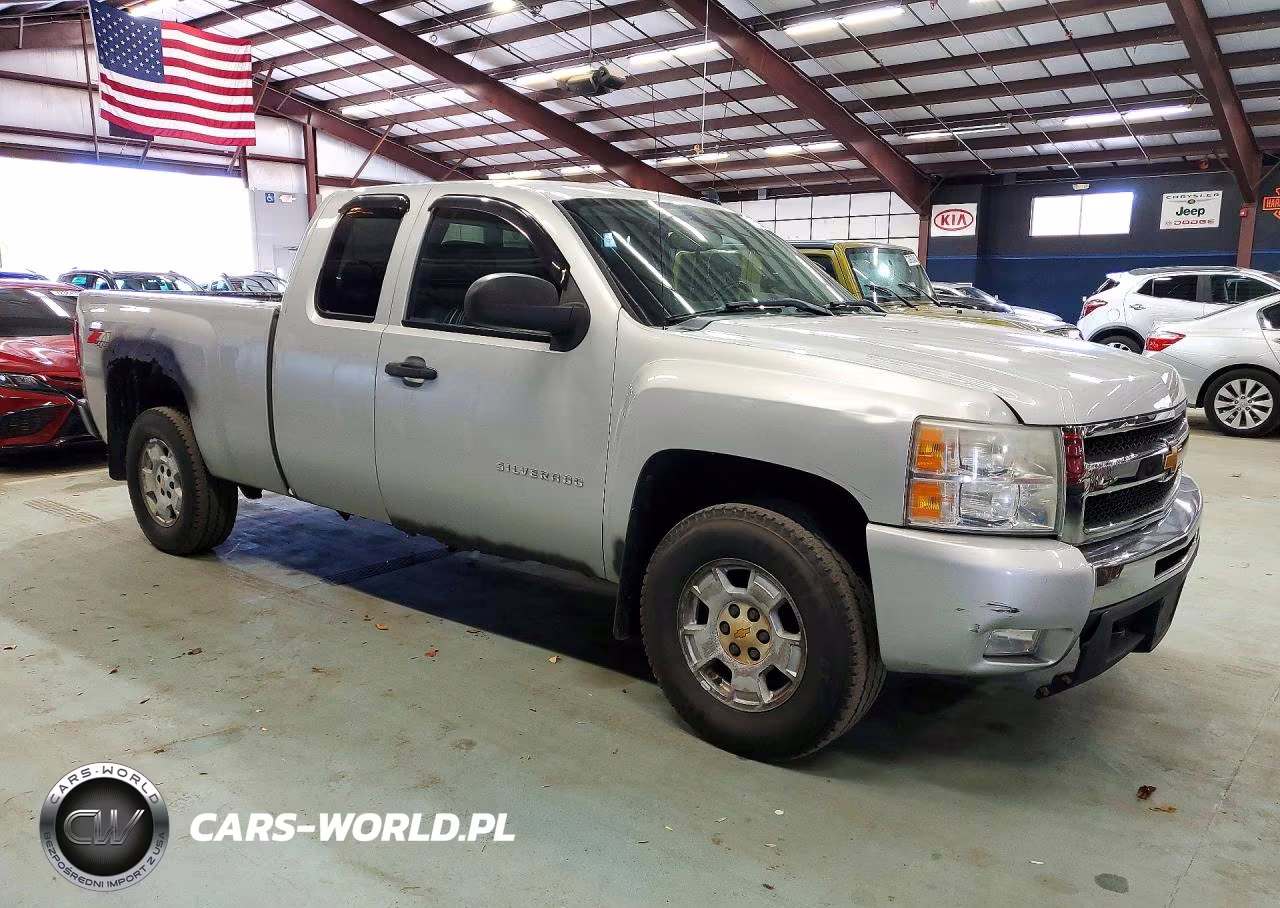 2011 Chevrolet Silverado K1500 Lt VIN:1GCRKSE32BZ266523 - 4