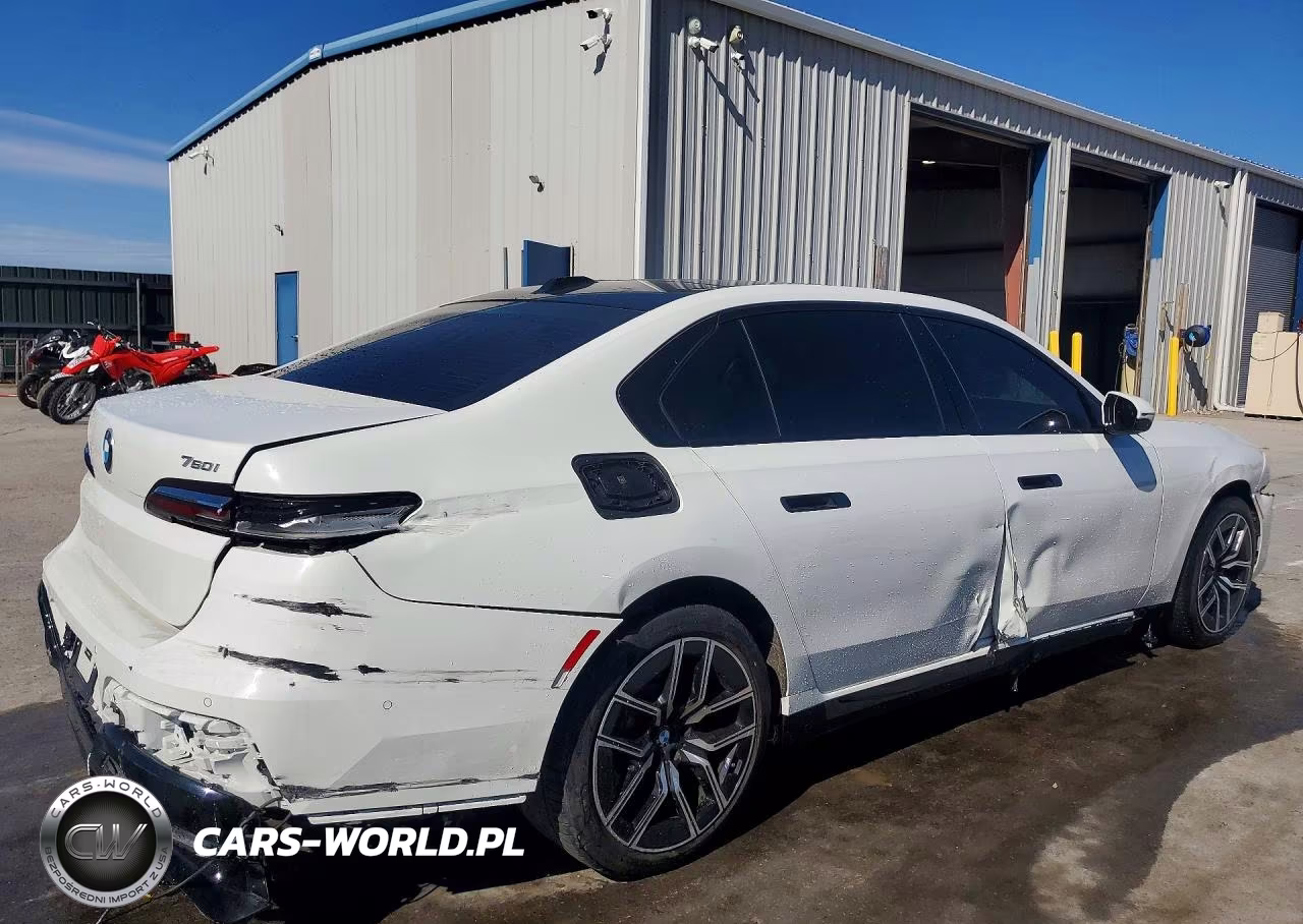 2024 BMW 760 Xi VIN:WBA33EJ0XRCR41643 - 3