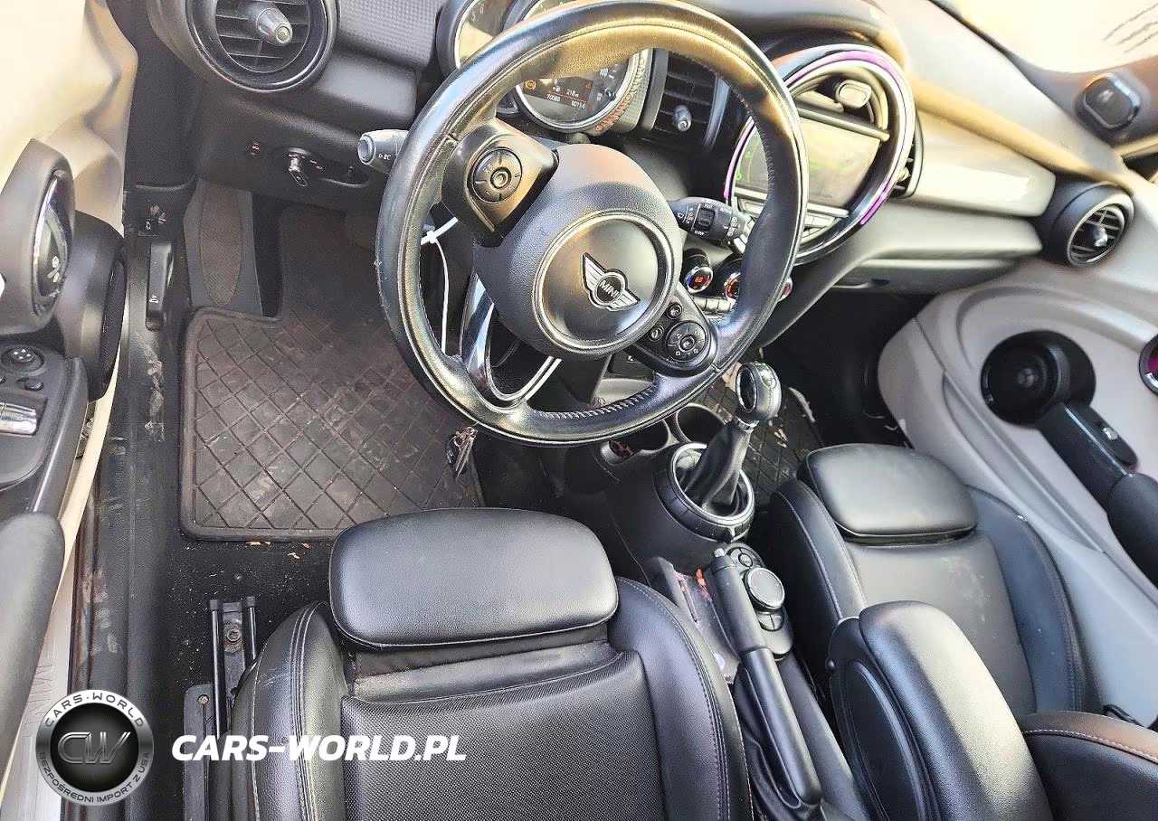 2017 Mini Cooper VIN:WMWXP5C31H3C64626 - 8