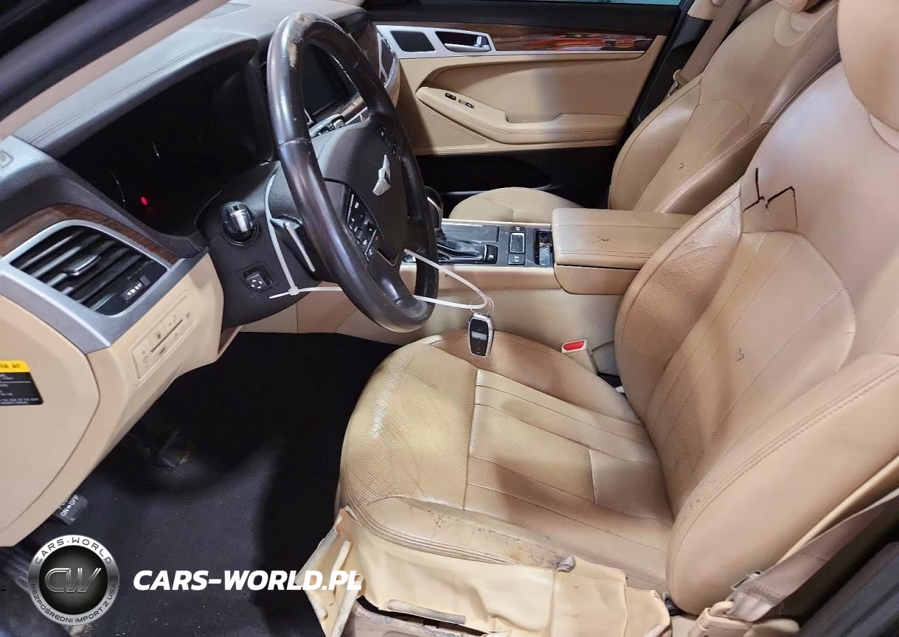 2015 Hyundai Genesis 3.8L VIN:KMHGN4JE3FU052799 - 7