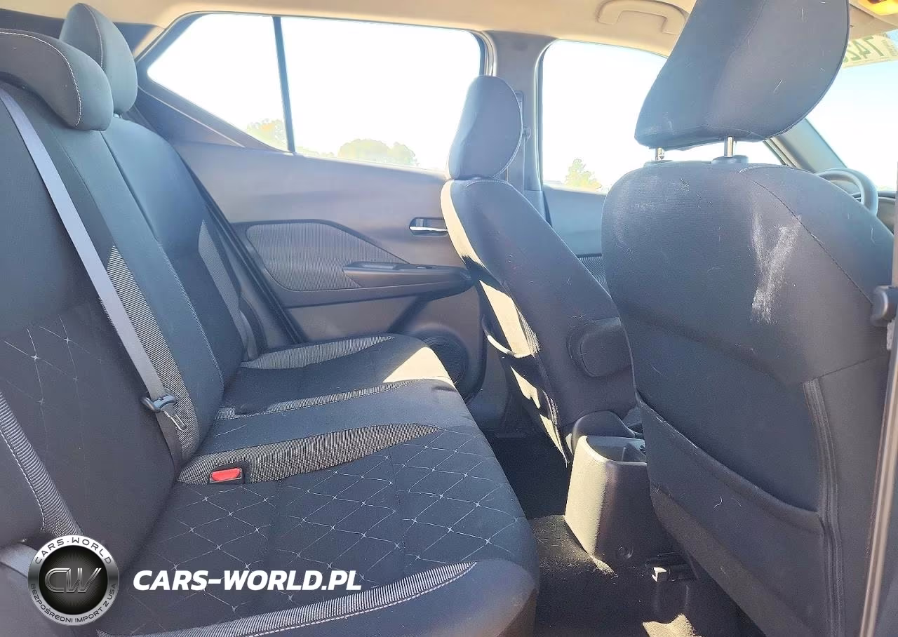 2019 Nissan Kicks Sv VIN:3N1CP5CU5KL509353 - 11