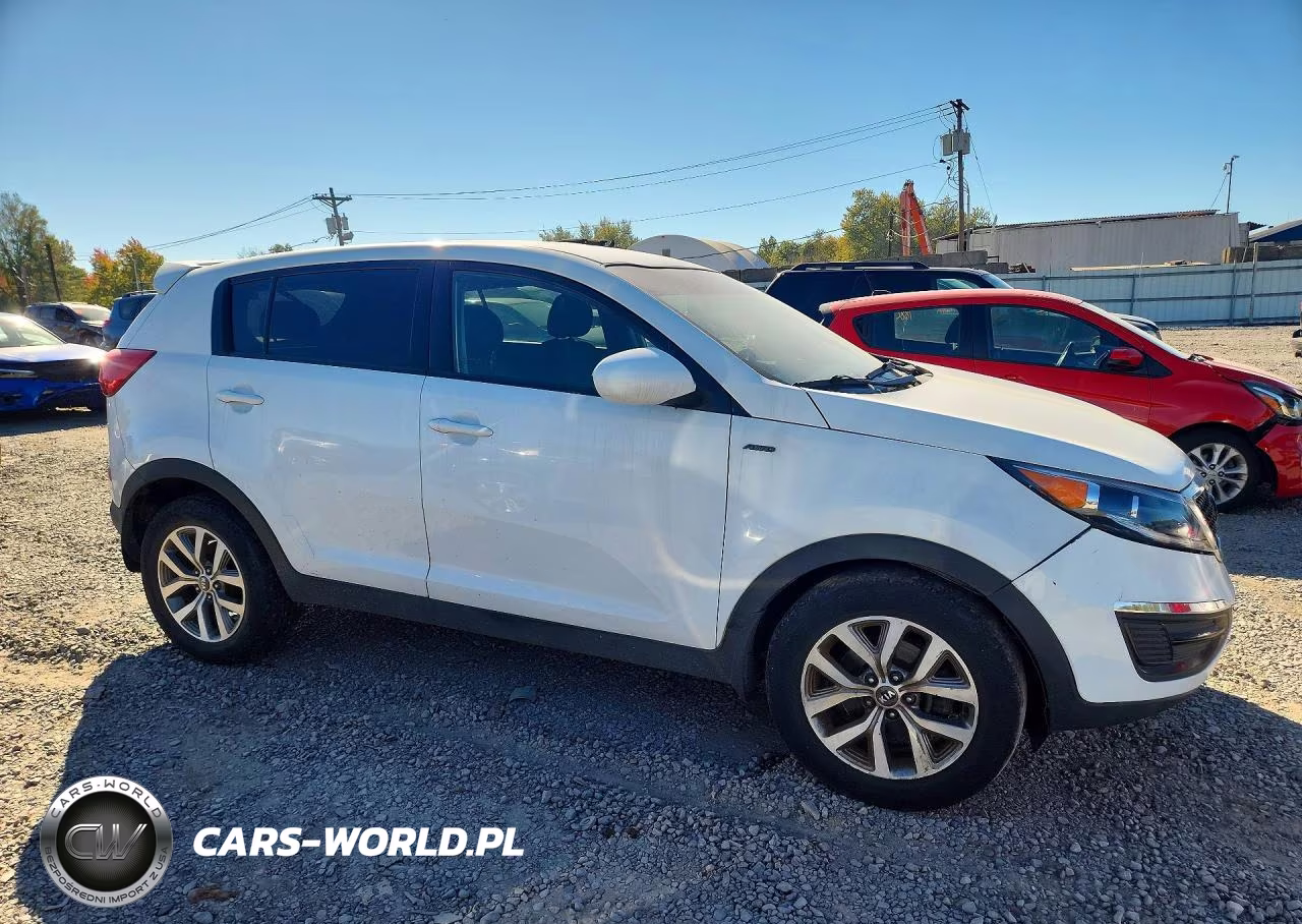 2014 Kia Sportage Lx VIN:KNDPBCAC5E7645499 - 4