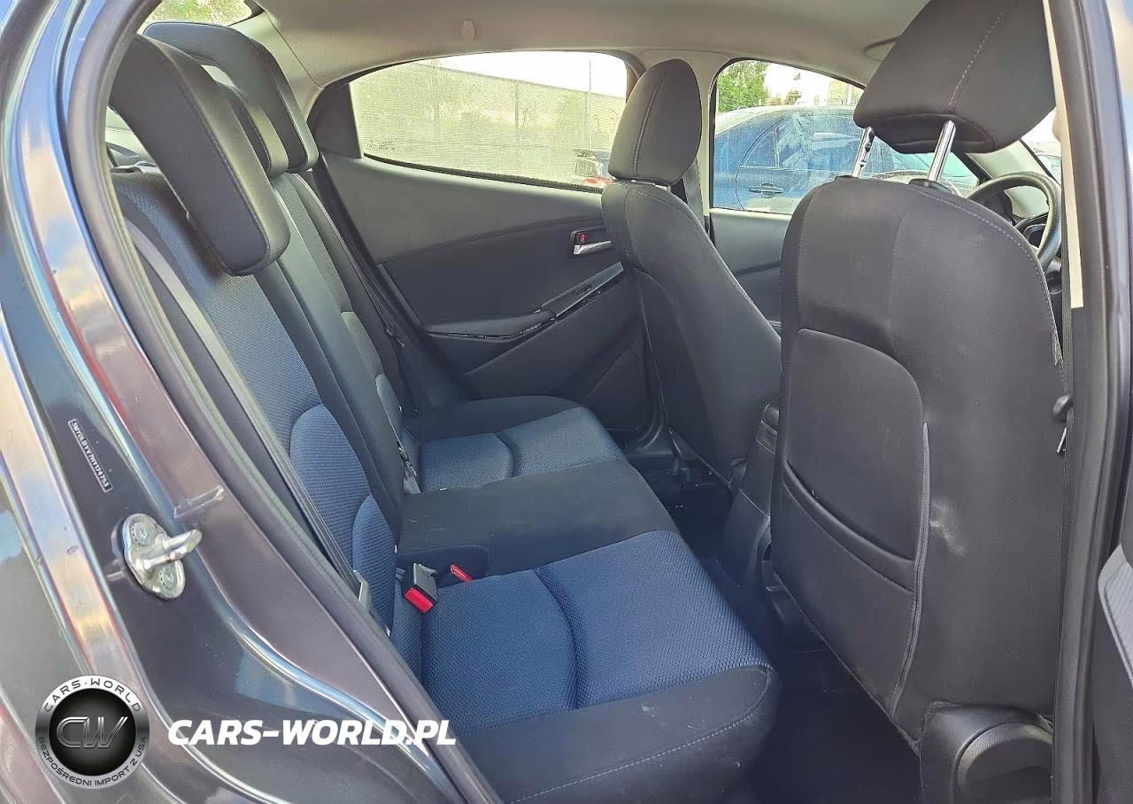 2017 Toyota Yaris Ia Base VIN:3MYDLBYV7HY174753 - 10