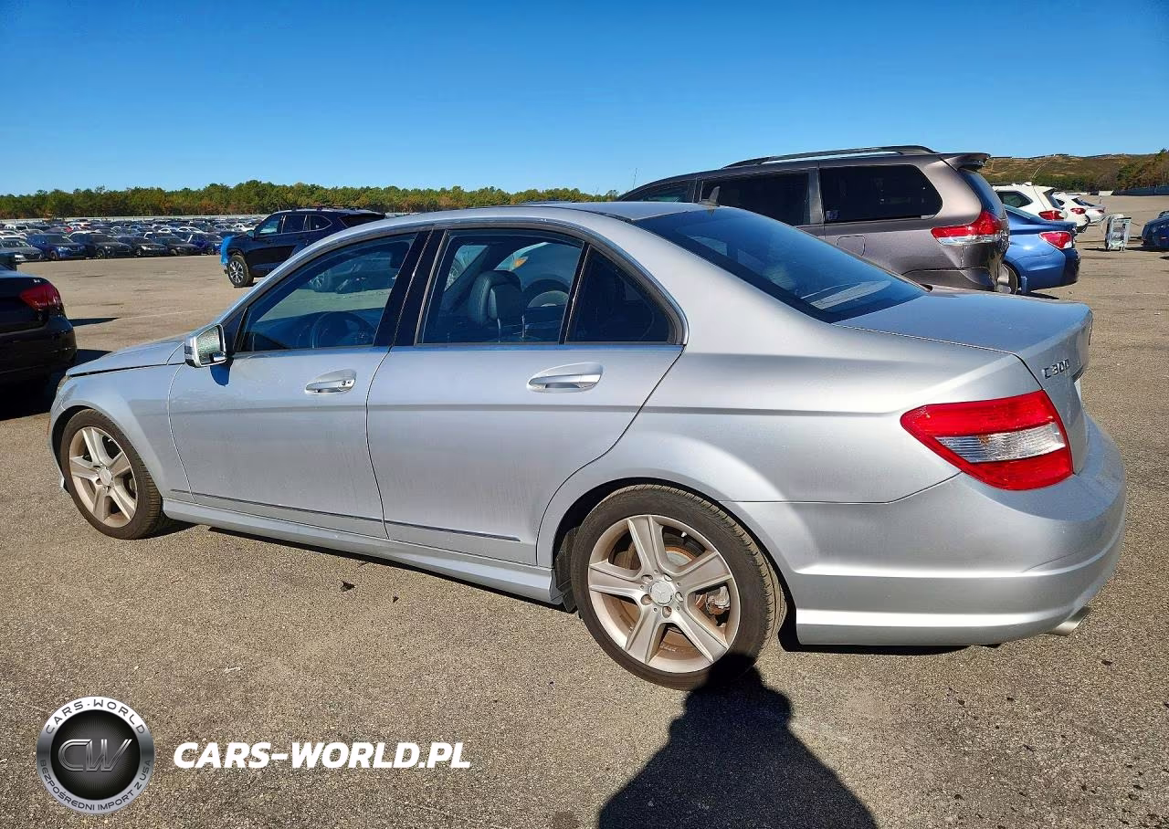 2011 Mercedes-Benz C 300 4Matic VIN:WDDGF8BB5BR139748 - 2