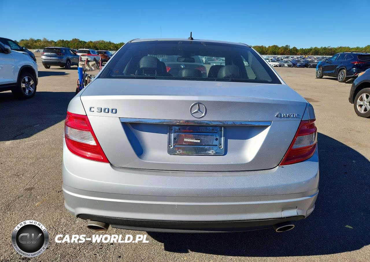 2011 Mercedes-Benz C 300 4Matic VIN:WDDGF8BB5BR139748 - 6