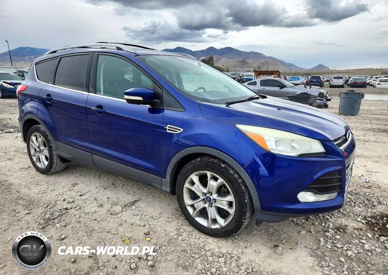 2015 Ford Escape Titanium VIN:1FMCU9J92FUA42881 - 4