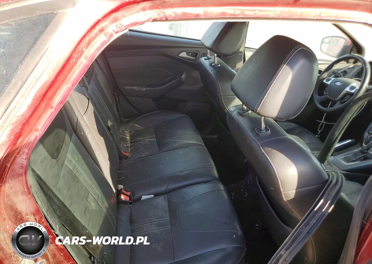 2013 Ford Focus Titanium VIN:1FADP3J20DL270970 - 10