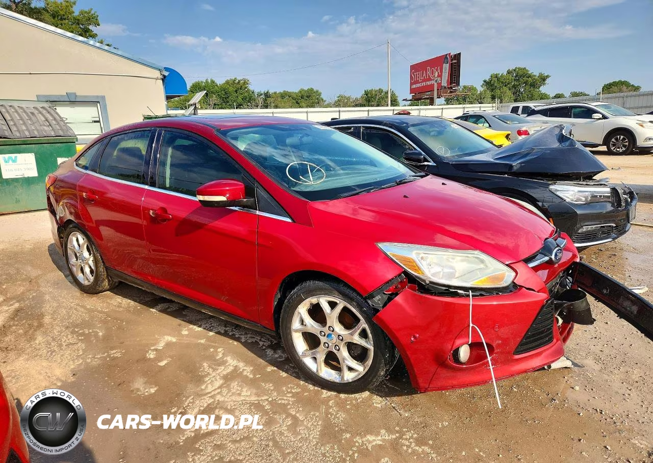 2013 Ford Focus Titanium VIN:1FADP3J20DL270970 - 4