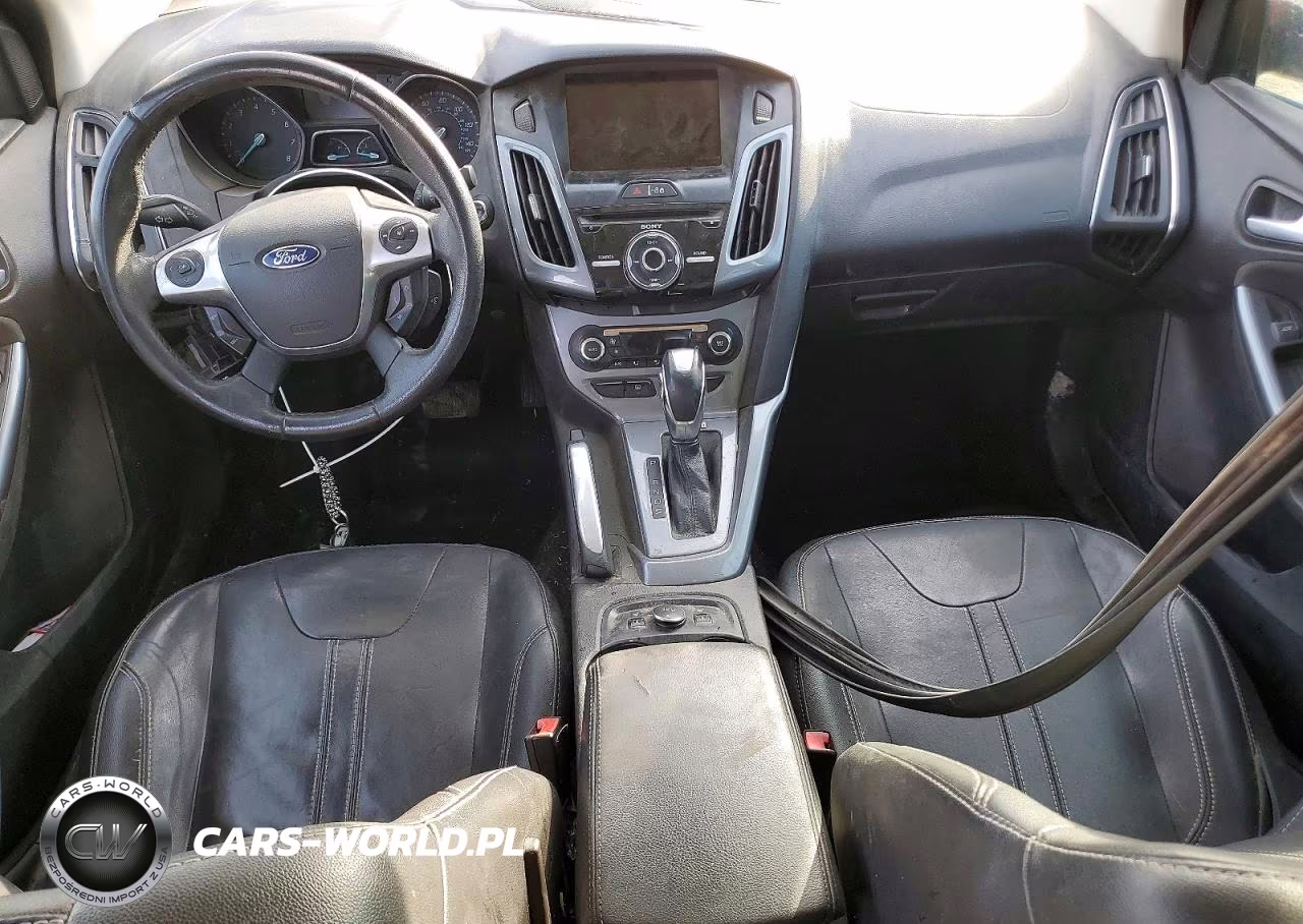 2013 Ford Focus Titanium VIN:1FADP3J20DL270970 - 8