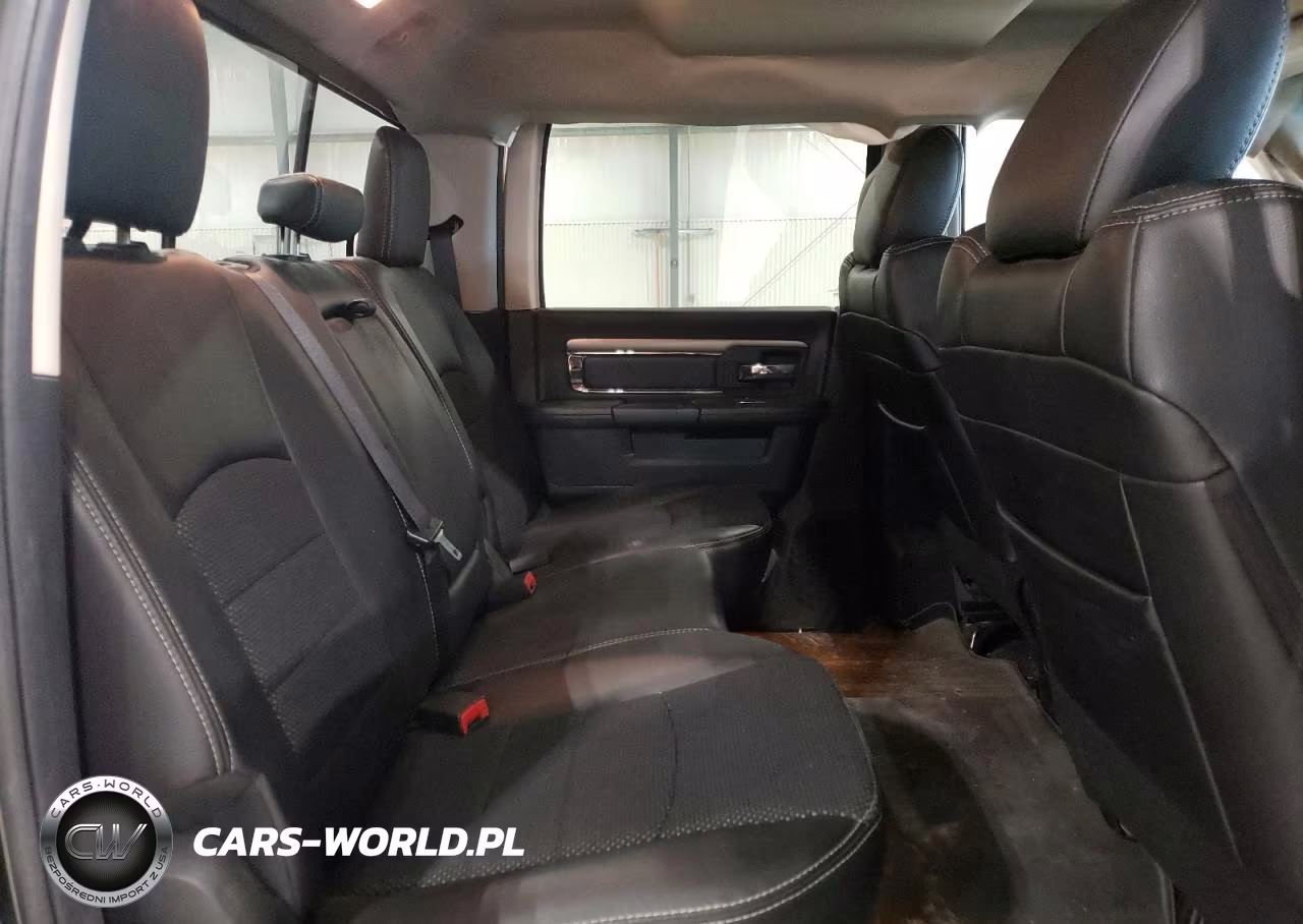 2018 Ram 1500 Slt VIN:3C6RR7LG9JG203181 - 10