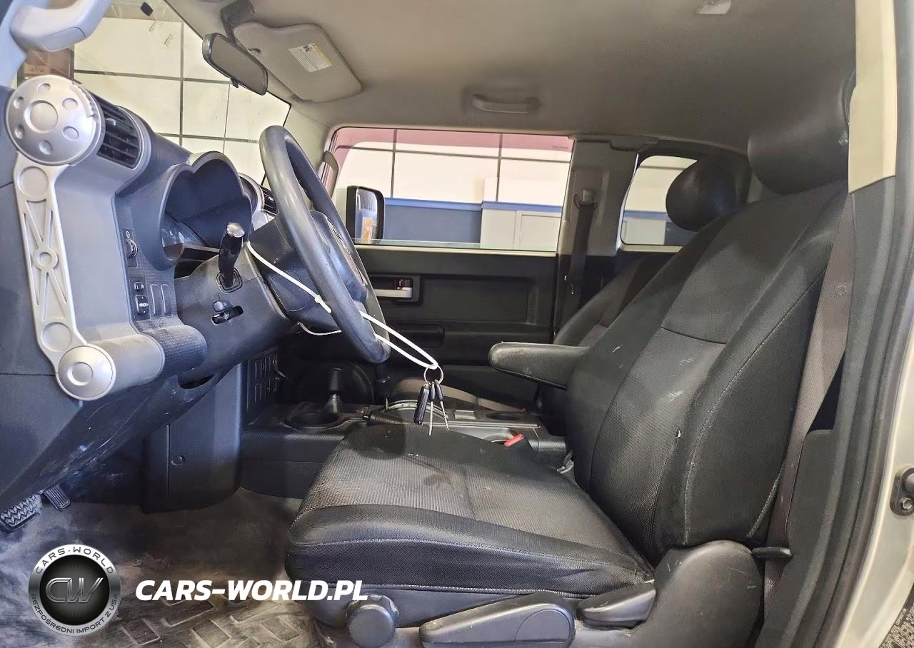 2007 Toyota Fj Cruiser Base VIN:JTEBU11F870026633 - 7