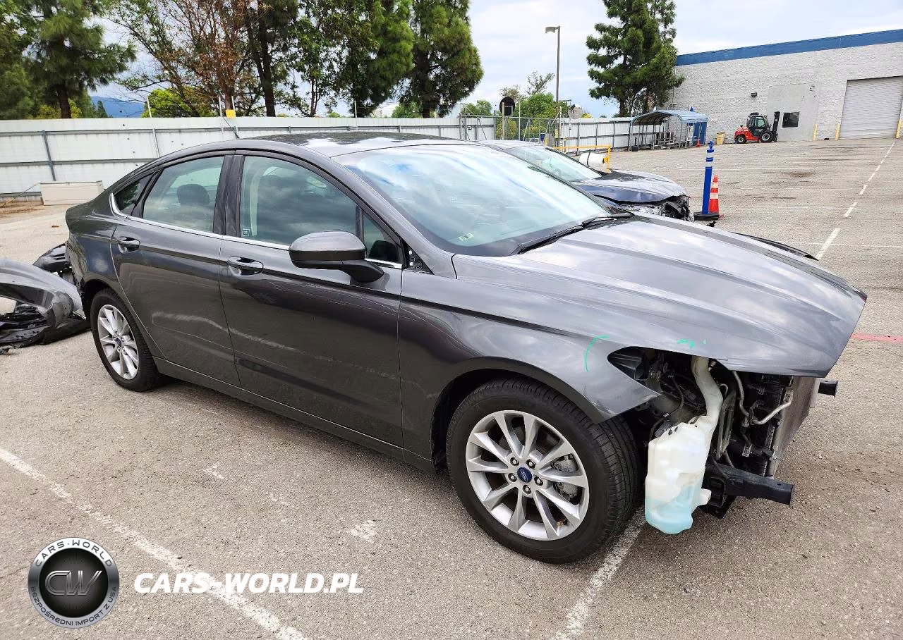 2017 Ford Fusion Se VIN:3FA6P0H75HR408017 - 4