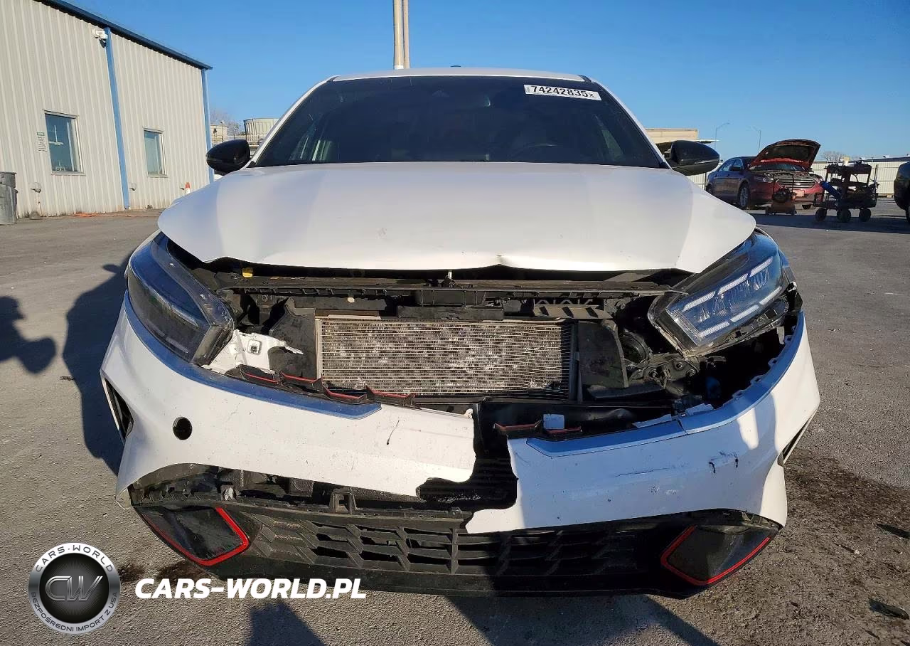 2022 Kia Forte Gt VIN:3KPF44AC9NE450825 - 5