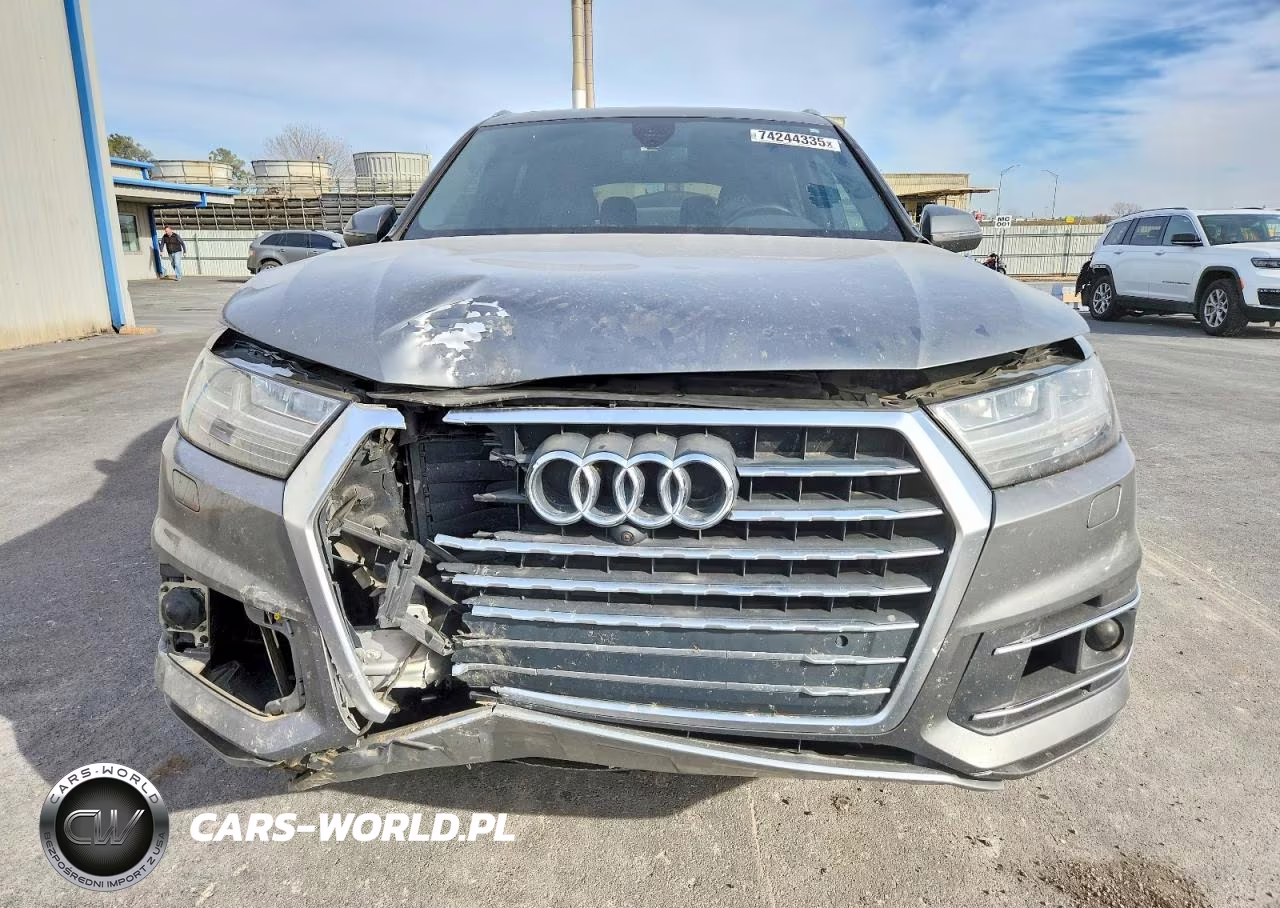 2017 Audi Q7 Premium Plus VIN:WA1LAAF70HD030490 - 5