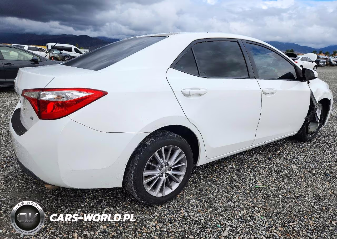 2015 Toyota Corolla Le Plus VIN:5YFBURHE4FP265732 - 3