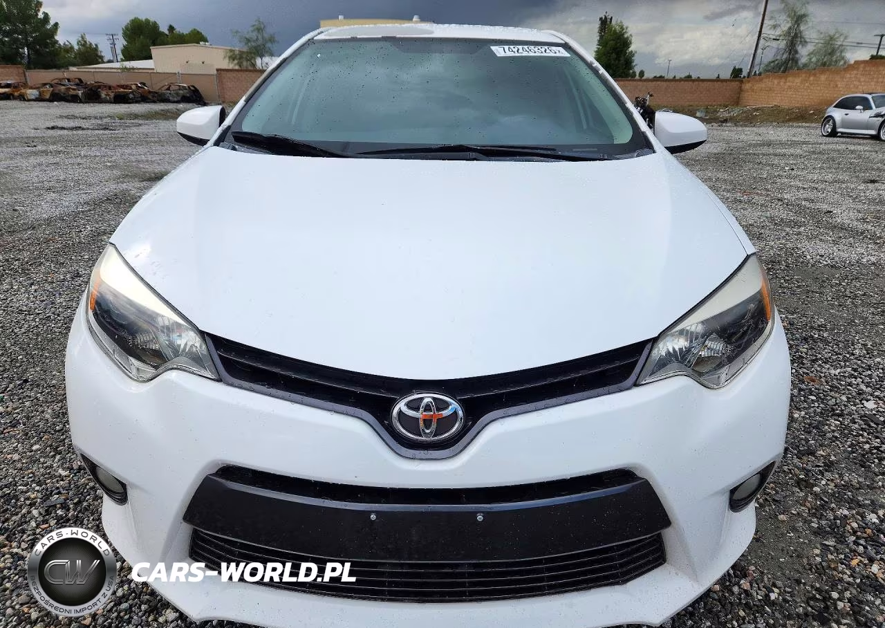 2015 Toyota Corolla Le Plus VIN:5YFBURHE4FP265732 - 5