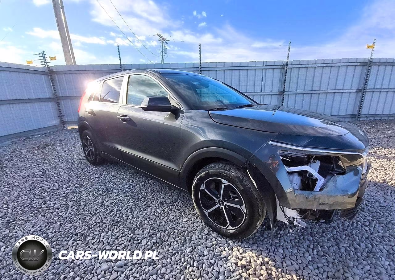 2026 Kia Niro Lx VIN:KNDCP3LE9T5331233 - 4