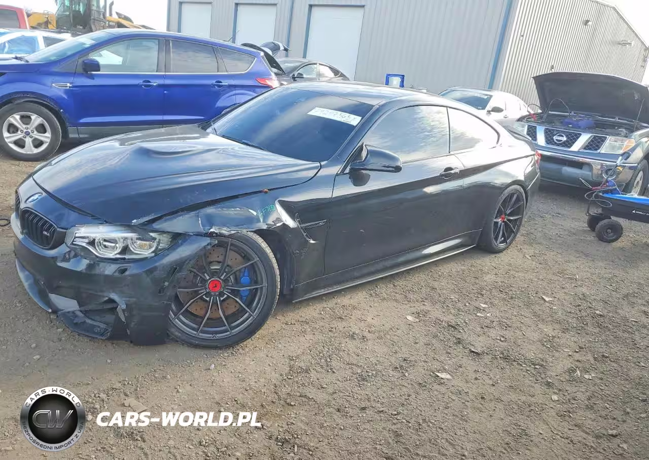 2015 BMW Motorrad M4