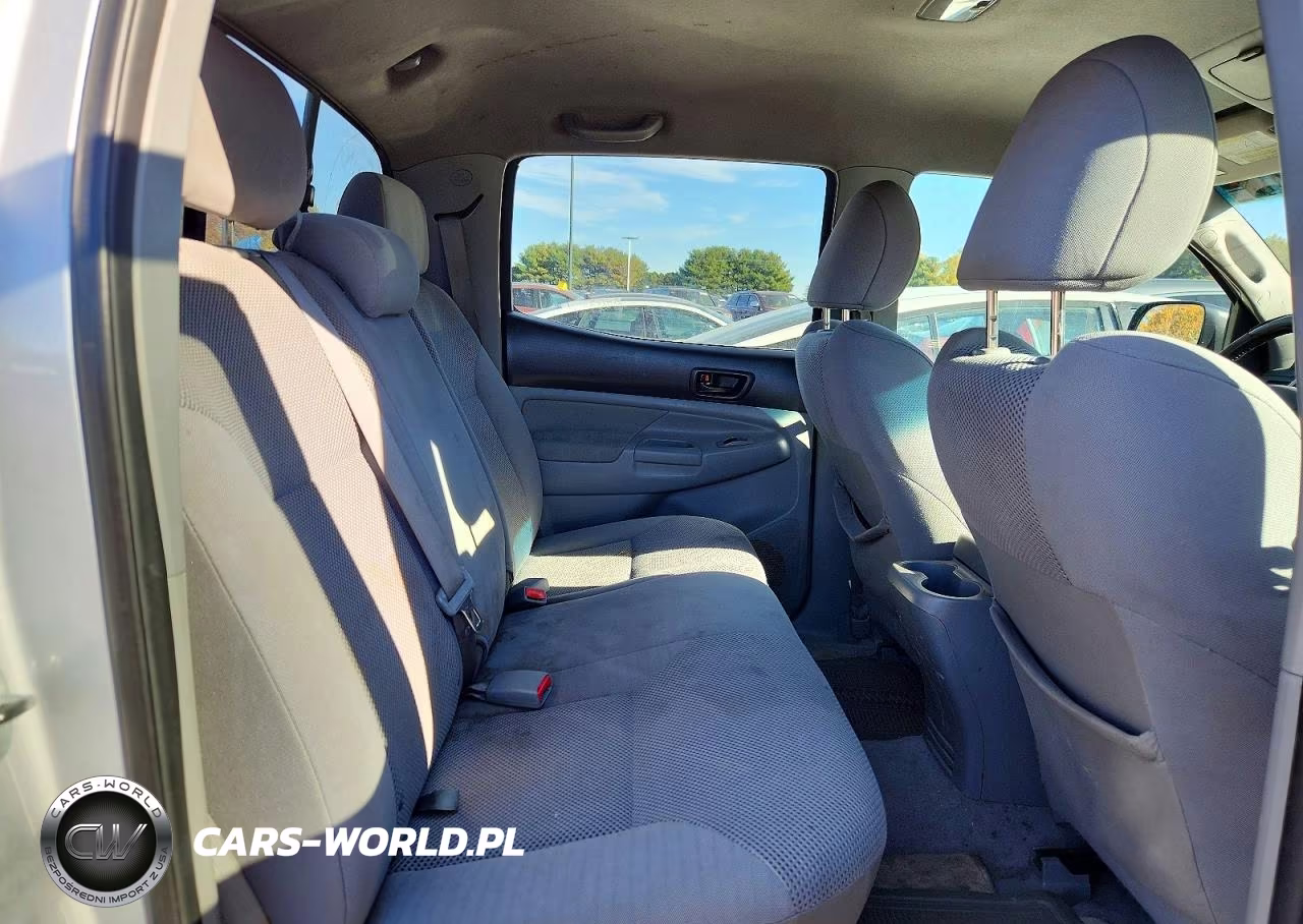 2011 Toyota Tacoma V6 VIN:3TMLU4EN4BM059968 - 10