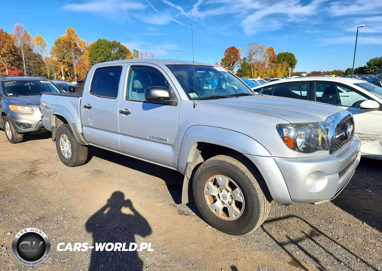2011 Toyota Tacoma V6 VIN:3TMLU4EN4BM059968 - 4