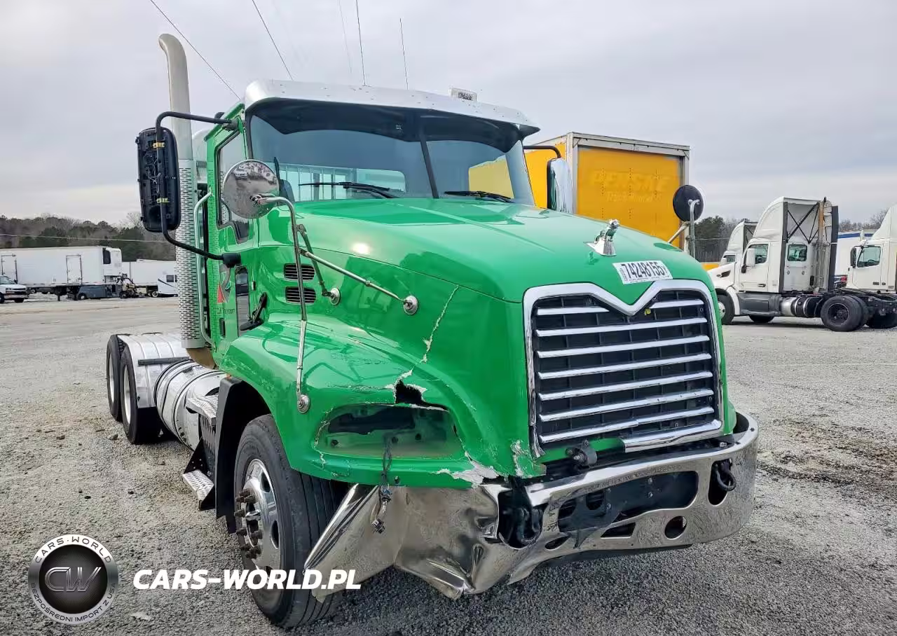 2016 Mack Cxu613 Semi Truck