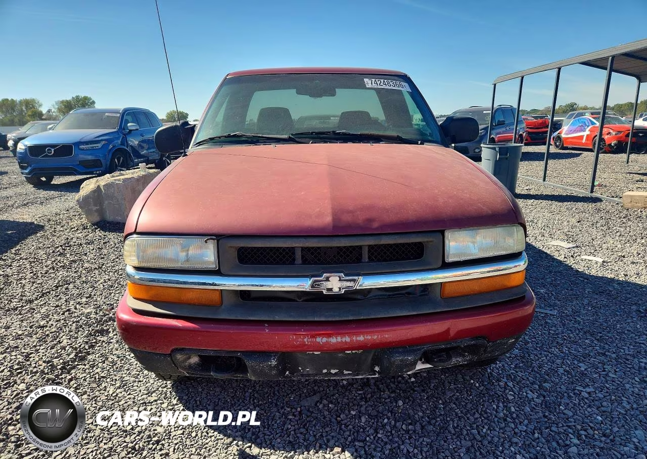 2002 Chevrolet S Truck S10 VIN:1GCDT19W228126435 - 5