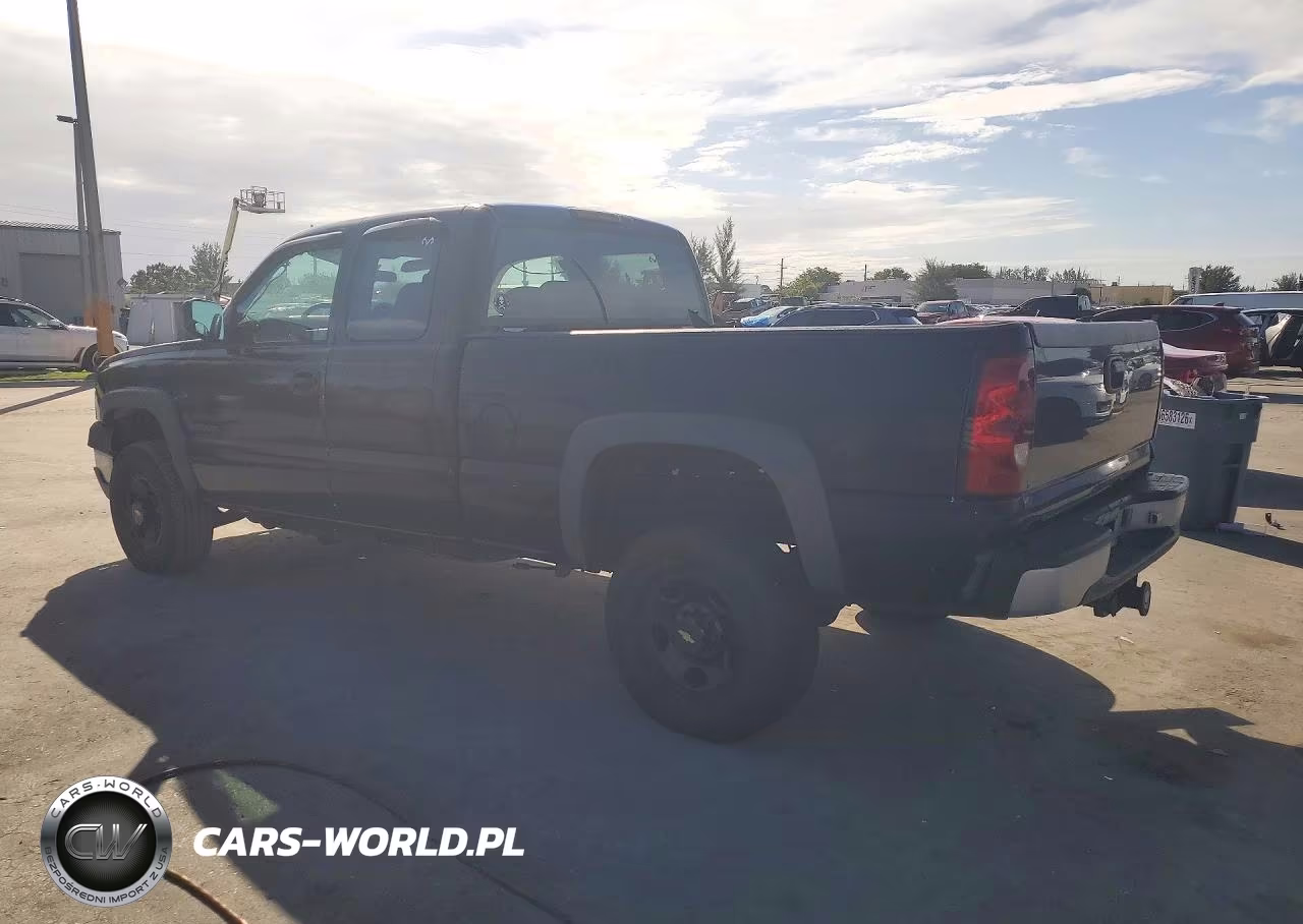 2004 Chevrolet Silverado K2500 Heavy Duty VIN:1GCHK29U94E393732 - 2