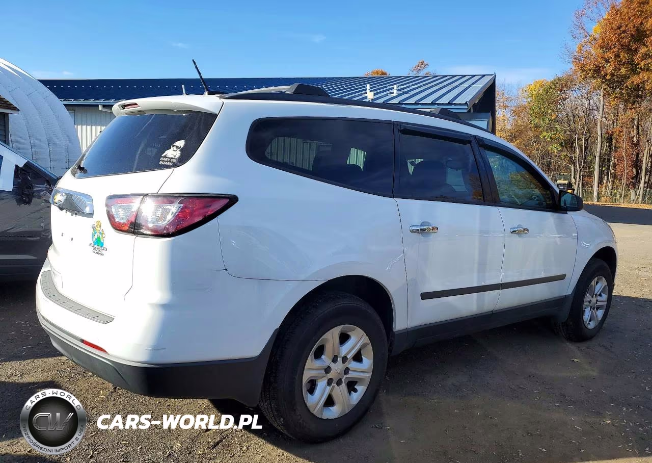 2017 Chevrolet Traverse Ls VIN:1GNKRFED0HJ153617 - 3