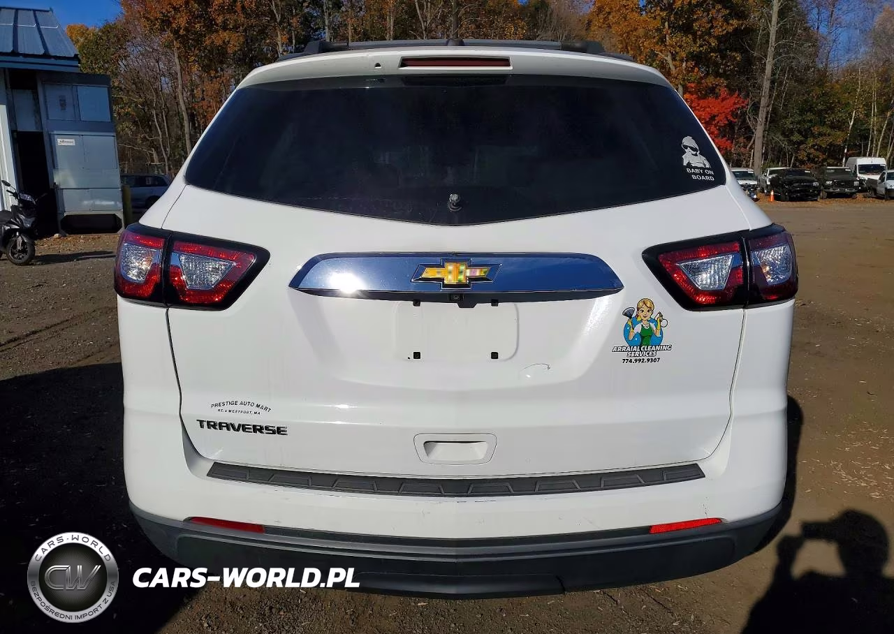 2017 Chevrolet Traverse Ls VIN:1GNKRFED0HJ153617 - 6